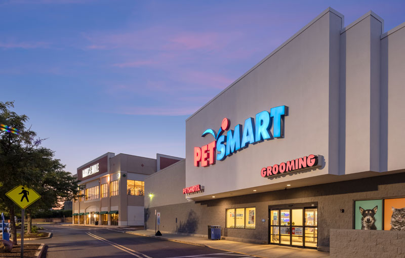 Court at Oxford Valley Petsmart